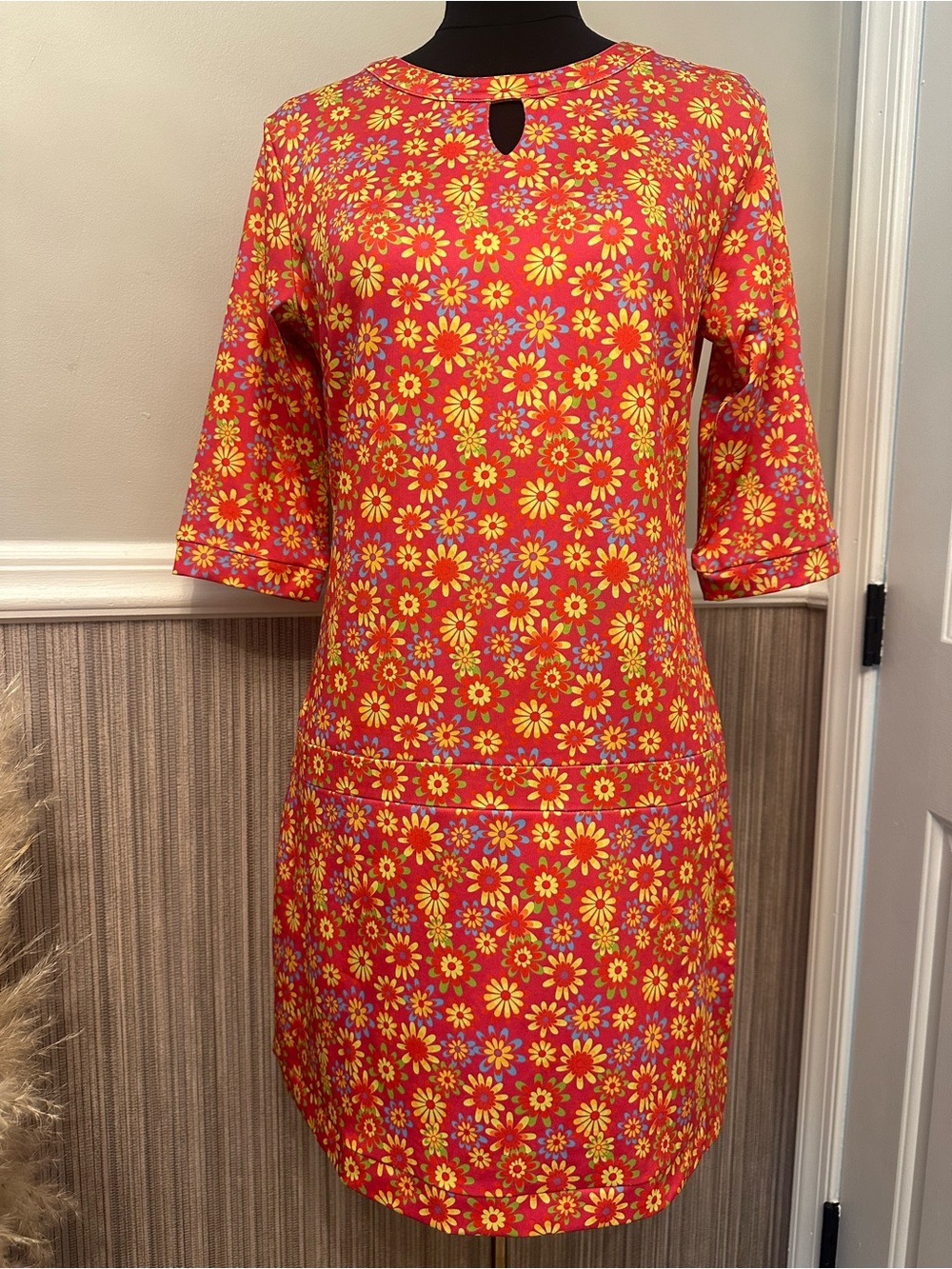Erma’s Closet Floral Dress XS Retro 60s 70s Mod Daisy Print Shift Mini